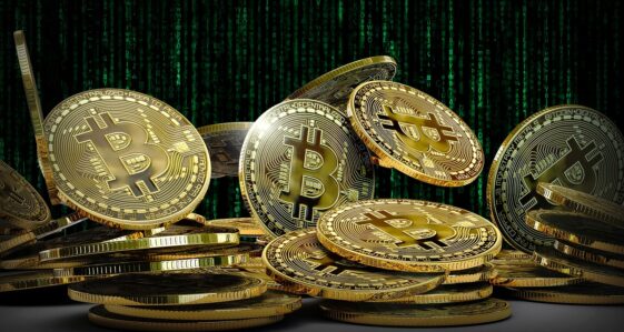 EigenLayer Faces Mass Withdrawals After Airdrop Backlash