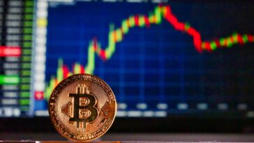 GME Stock Forecast: Declines Amid Gamestop CEO Ryan Cohen’s eBay Suspension